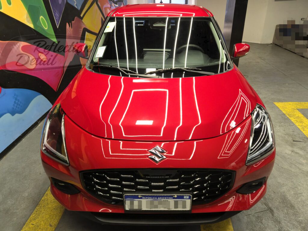 Auto rojo ceramico rosario